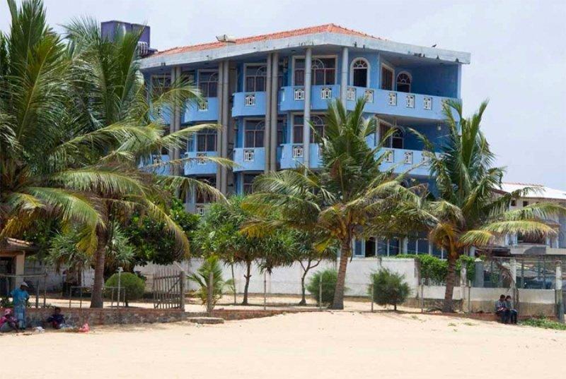 The Reef Beach Hotel เนกอมโบ ภายนอก รูปภาพ