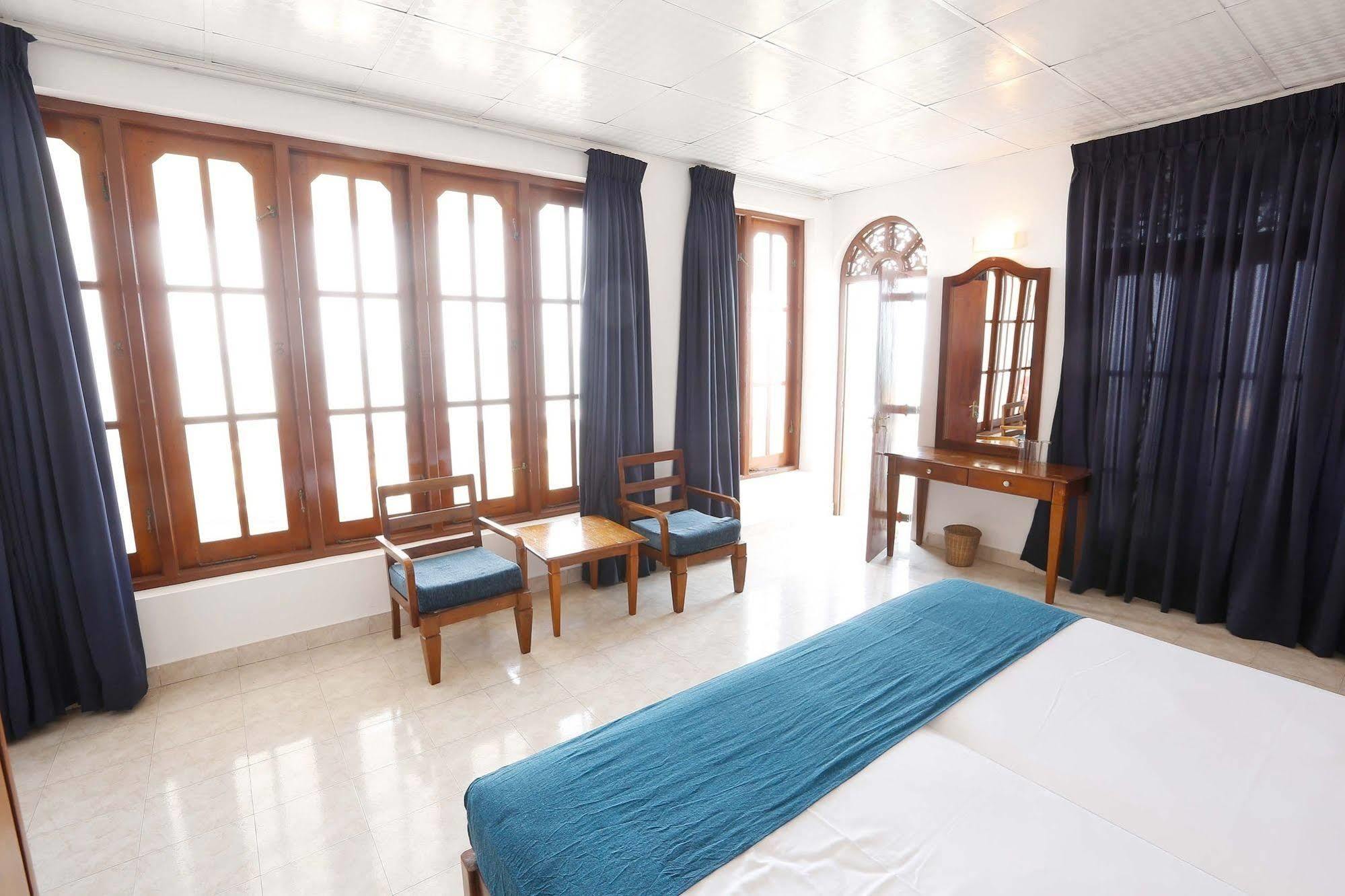 The Reef Beach Hotel เนกอมโบ ภายนอก รูปภาพ